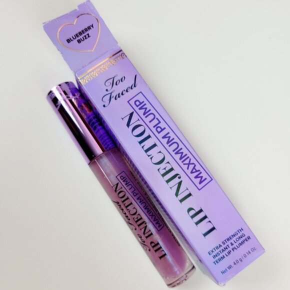 TOO FACED Lip Injection Maximum Plump Lip Plumper Gloss - Blueberry Buzz - Picture 2 of 3